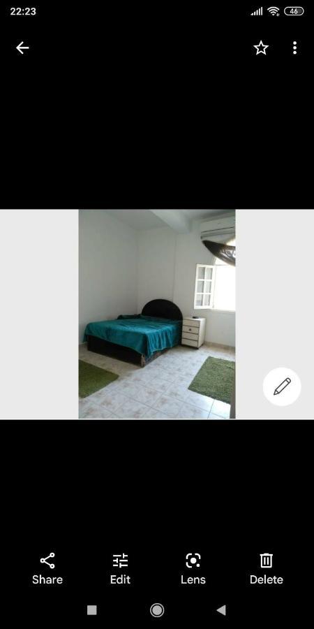 Female Center Homestay *